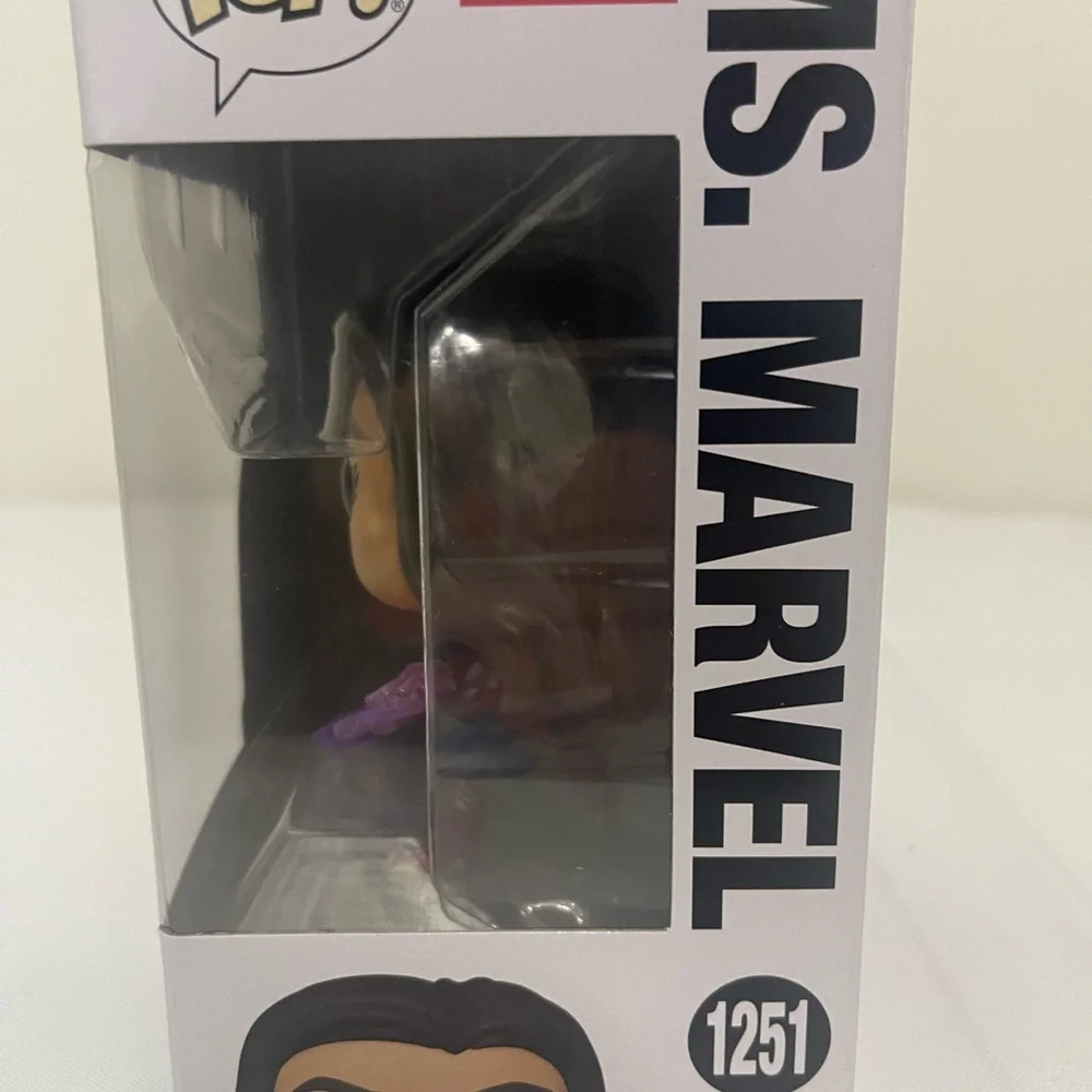 Funko Pop! Marvel Studios Ms. Marvel Vinyl Bobble Figure # 1251 - Picture 2 of 4